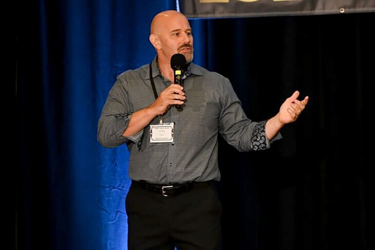 clint steele speaking at mile high 2